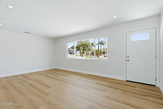 1307 Clay Avenue, Ventura, CA 93004
