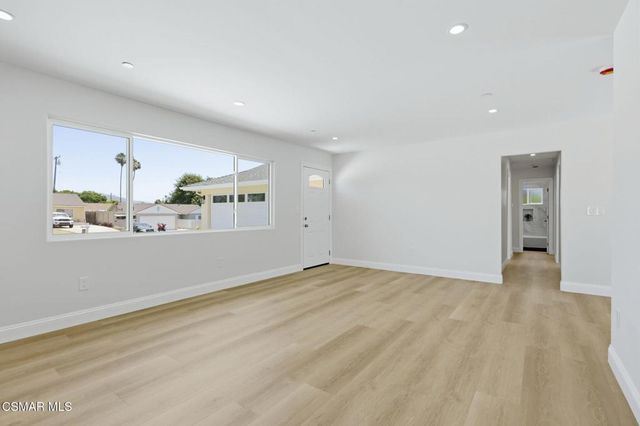 1307 Clay Avenue, Ventura, CA 93004