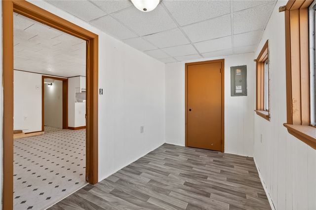 832 Delaware Ave, Glassport, PA 15045