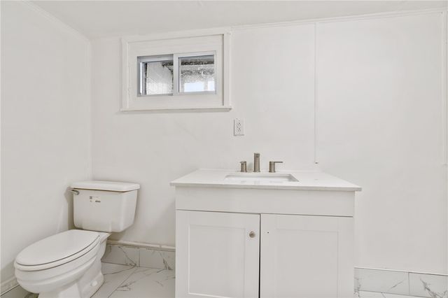 832 Delaware Ave, Glassport, PA 15045