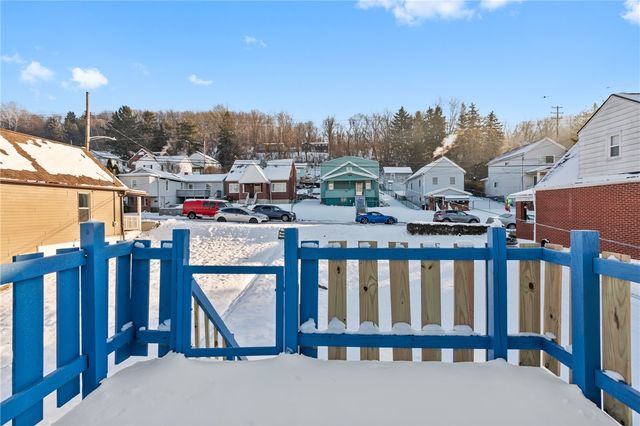 832 Delaware Ave, Glassport, PA 15045