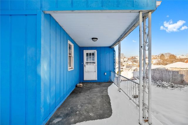 832 Delaware Ave, Glassport, PA 15045