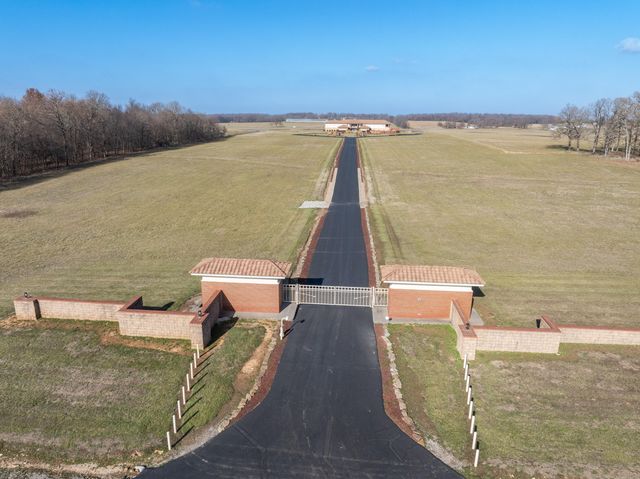 20478 Lawrence 2180, Aurora, MO 65605