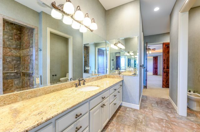 20478 Lawrence 2180, Aurora, MO 65605