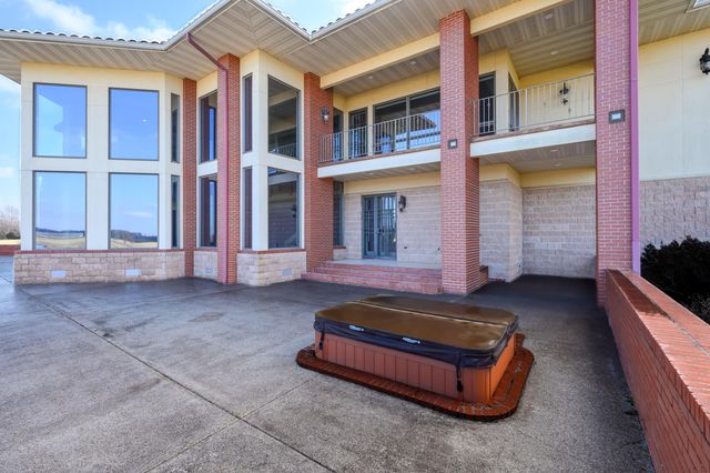 20478 Lawrence 2180, Aurora, MO 65605