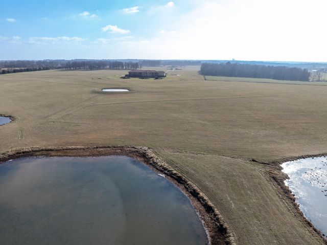 20478 Lawrence 2180, Aurora, MO 65605