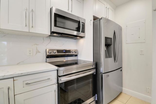 3630 ALDER Drive E2, West Palm Beach, FL 33417