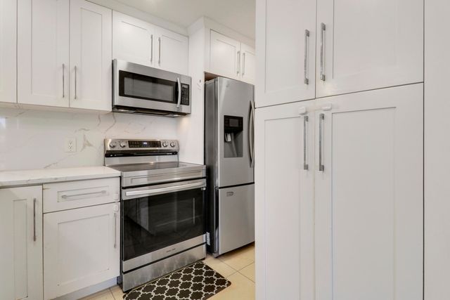 3630 ALDER Drive E2, West Palm Beach, FL 33417
