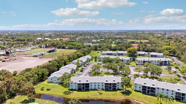 3630 ALDER Drive E2, West Palm Beach, FL 33417