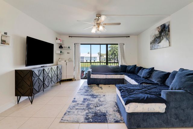 3630 ALDER Drive E2, West Palm Beach, FL 33417
