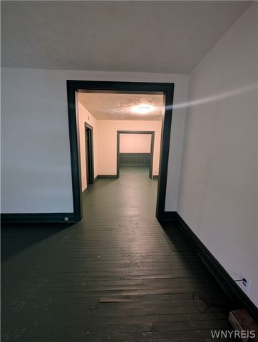 67 Barton St Street lower, Buffalo, NY 14213