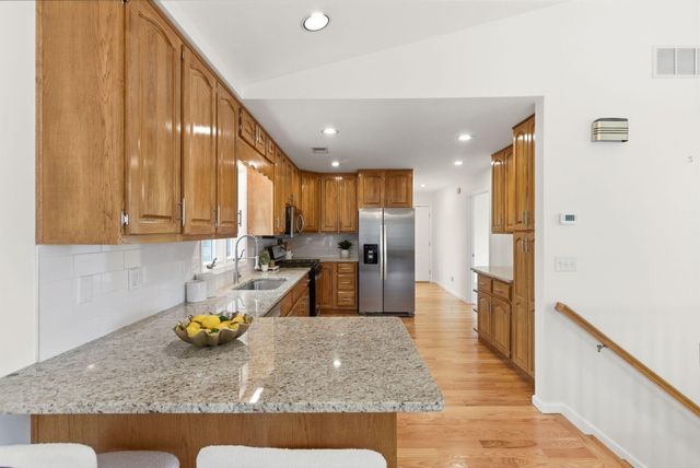 1041 Burnell Drive, Berea, KY 40403