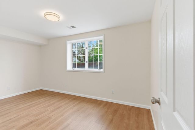 1041 Burnell Drive, Berea, KY 40403