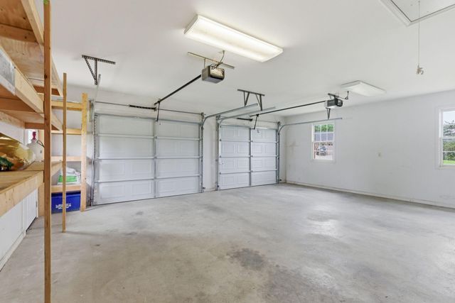 1041 Burnell Drive, Berea, KY 40403