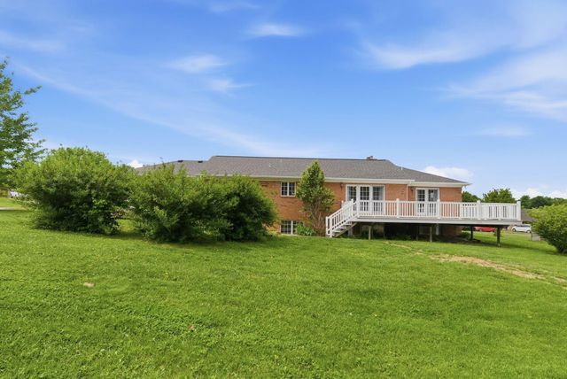 1041 Burnell Drive, Berea, KY 40403