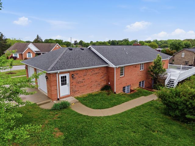 1041 Burnell Drive, Berea, KY 40403