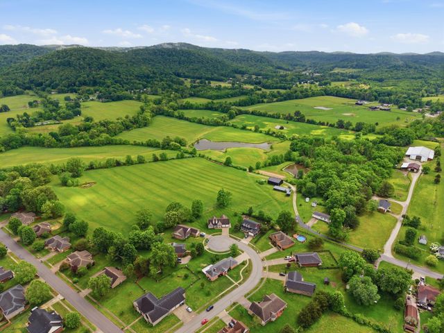 1041 Burnell Drive, Berea, KY 40403