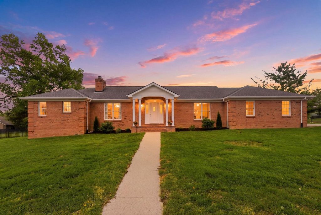 1041 Burnell Drive, Berea, KY 40403