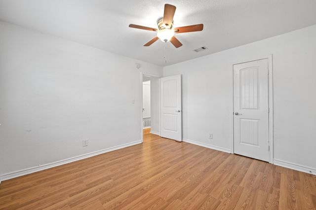 1504 Allen RD B, Austin, TX 78746