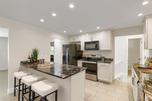 6859 S Foresthill Street, Littleton, CO 80120