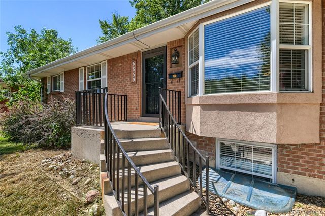 6859 S Foresthill Street, Littleton, CO 80120