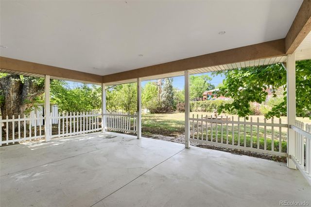 6859 S Foresthill Street, Littleton, CO 80120