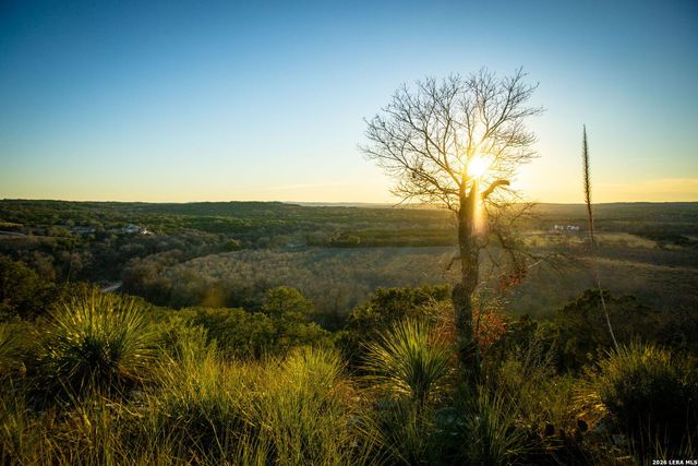 1829 Paradise Parkway, Canyon Lake, TX 78133