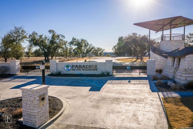 1829 Paradise Parkway, Canyon Lake, TX 78133