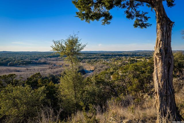 1829 Paradise Parkway, Canyon Lake, TX 78133