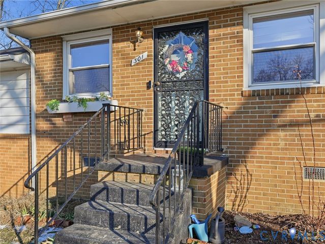 301 N Foxhill Rd, Henrico, VA 23223