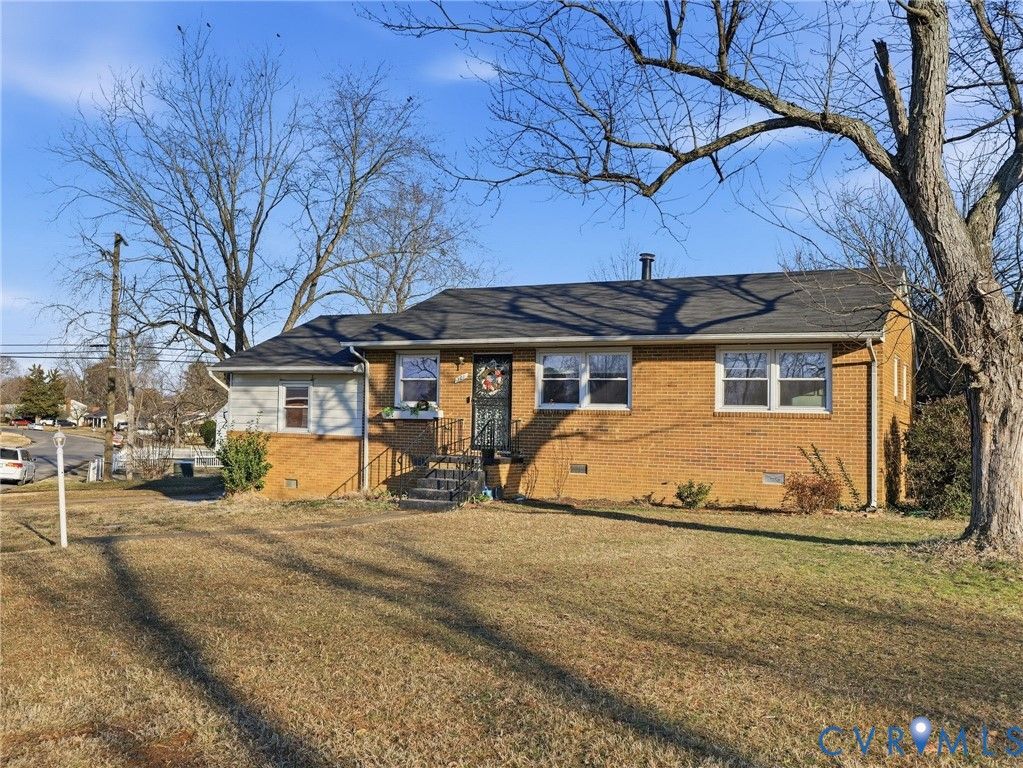 301 N Foxhill Rd, Henrico, VA 23223