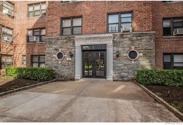 2 fisher Drive 102, Mount Vernon, NY 10552