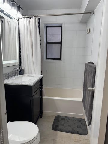 2 fisher Drive 102, Mount Vernon, NY 10552