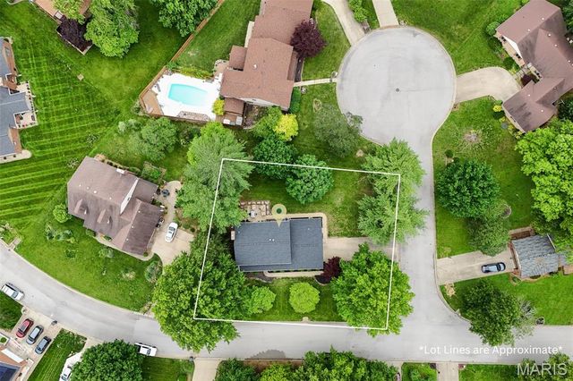 240 Sundew Drive, Belleville, IL 62221