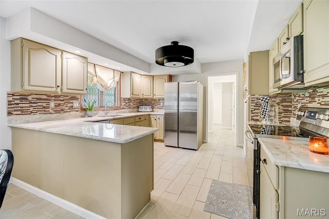 240 Sundew Drive, Belleville, IL 62221