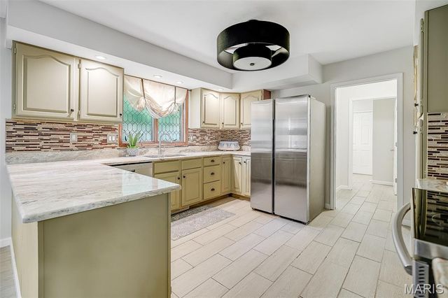 240 Sundew Drive, Belleville, IL 62221
