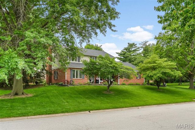 240 Sundew Drive, Belleville, IL 62221