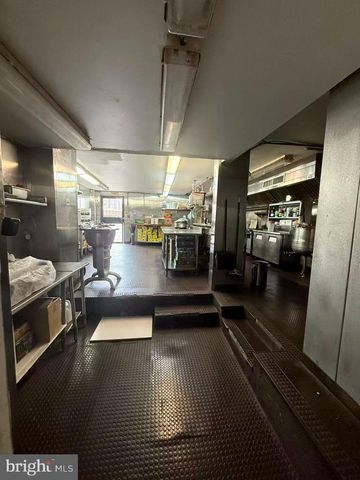 7360 FRANKFORD AVE, Philadelphia, PA 19136