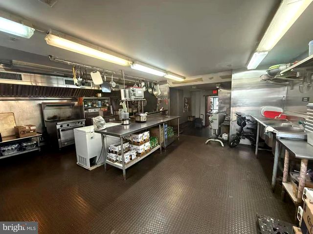 7360 FRANKFORD AVE, Philadelphia, PA 19136