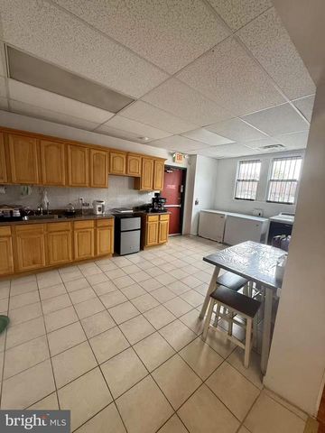 7360 FRANKFORD AVE, Philadelphia, PA 19136