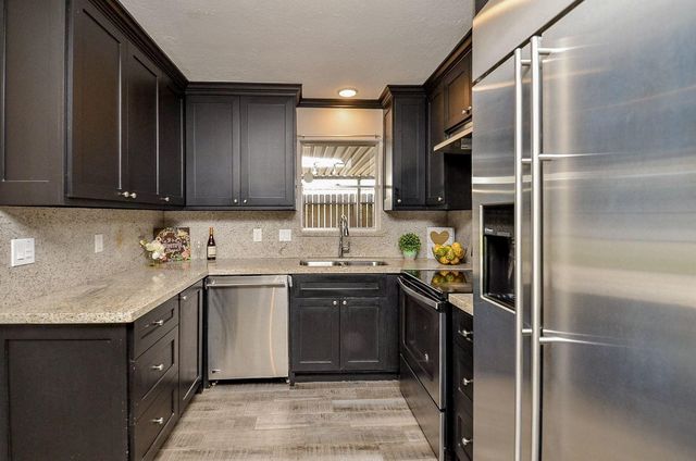 9215 Sharpcrest Street, Houston, TX 77036