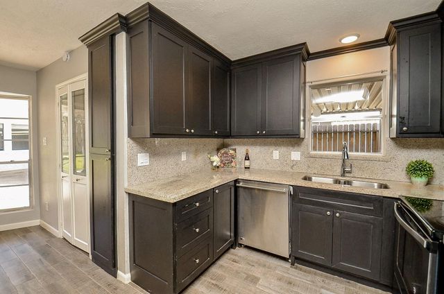 9215 Sharpcrest Street, Houston, TX 77036