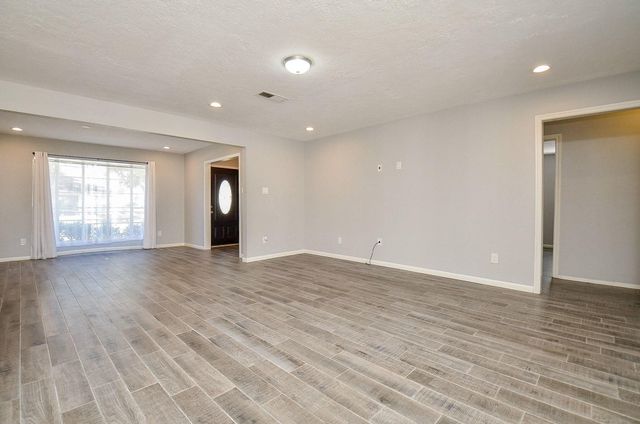 9215 Sharpcrest Street, Houston, TX 77036