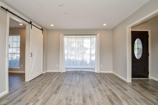 9215 Sharpcrest Street, Houston, TX 77036