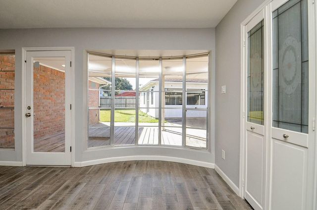 9215 Sharpcrest Street, Houston, TX 77036