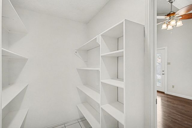 6721 Cherrytree Drive, Arlington, TX 76001