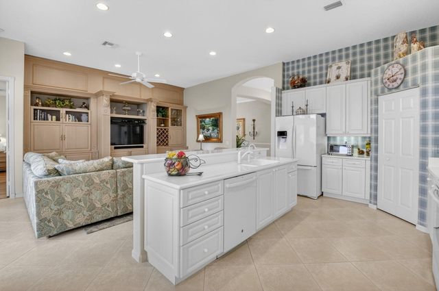 7237 Morocca Lake Drive, Delray Beach, FL 33446