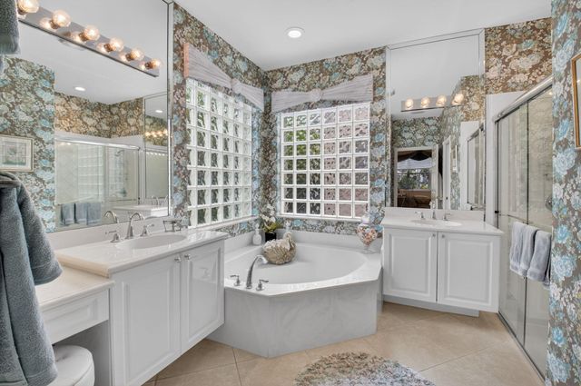 7237 Morocca Lake Drive, Delray Beach, FL 33446