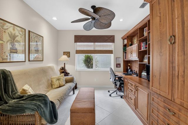 7237 Morocca Lake Drive, Delray Beach, FL 33446