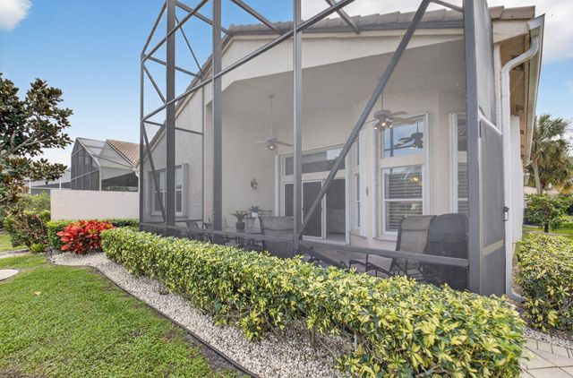 7237 Morocca Lake Drive, Delray Beach, FL 33446